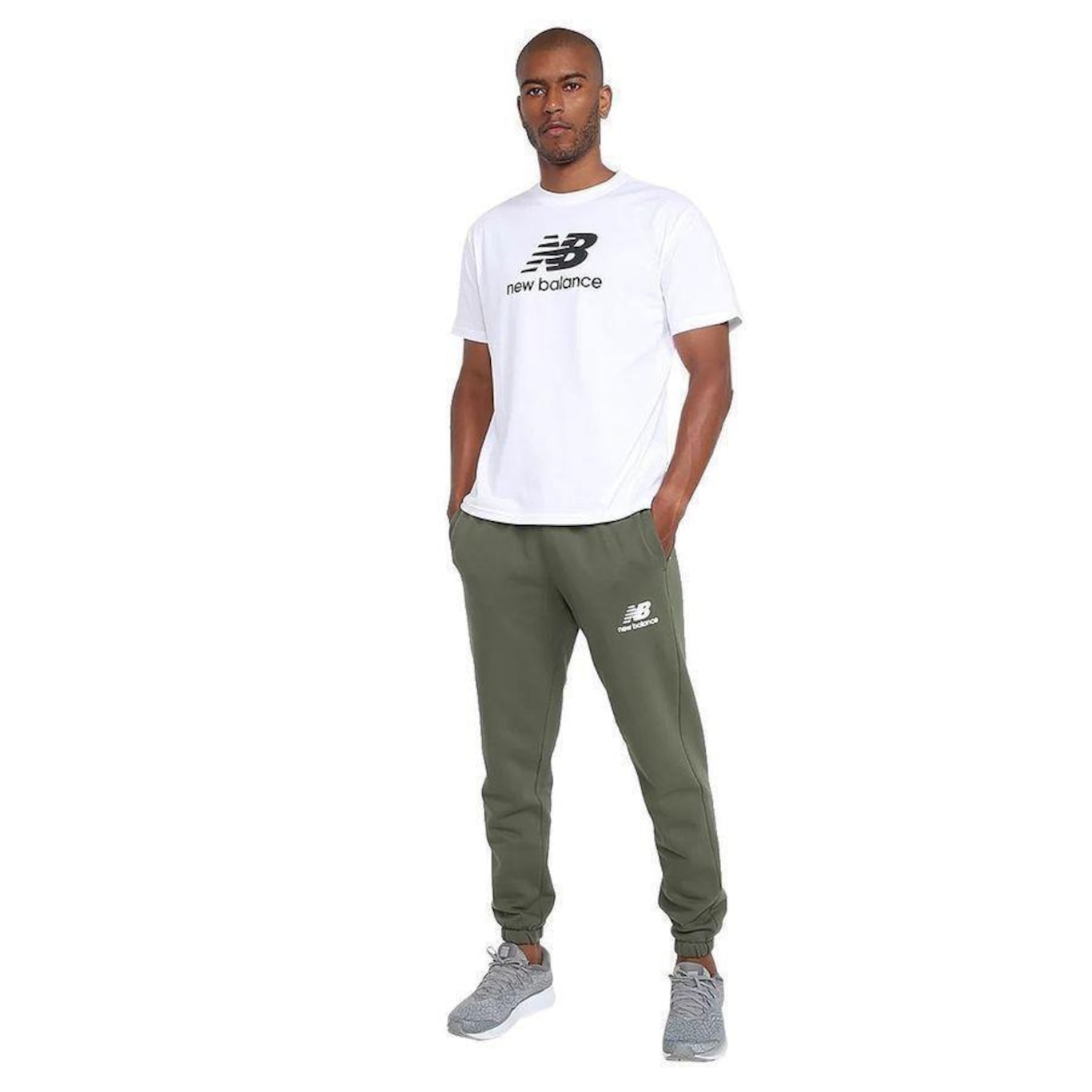 Camiseta New Balance Essentials - Masculina - Foto 4