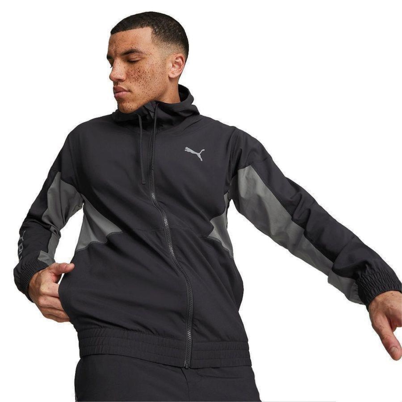 Jaqueta com Capuz Puma Treino Fit Woven - Masculina - Foto 3