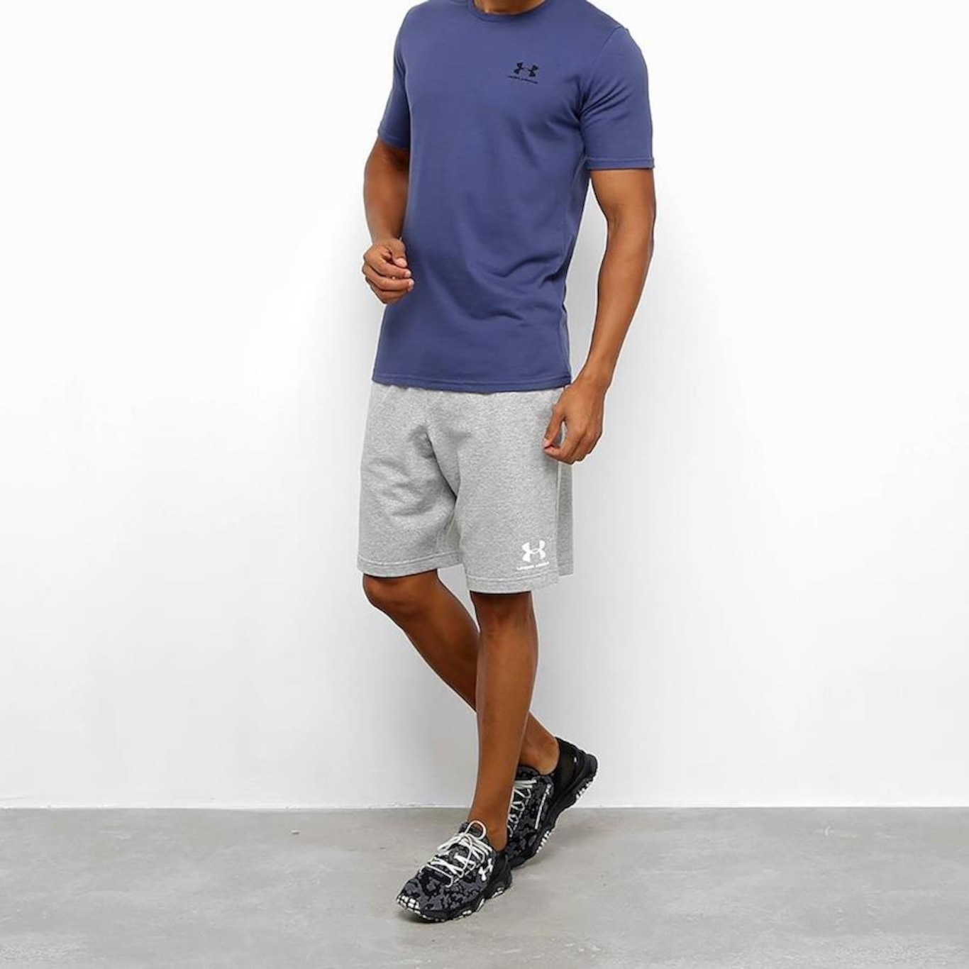 Bermuda de Moletom Under Armour Sportstyle - Masculina - Foto 3