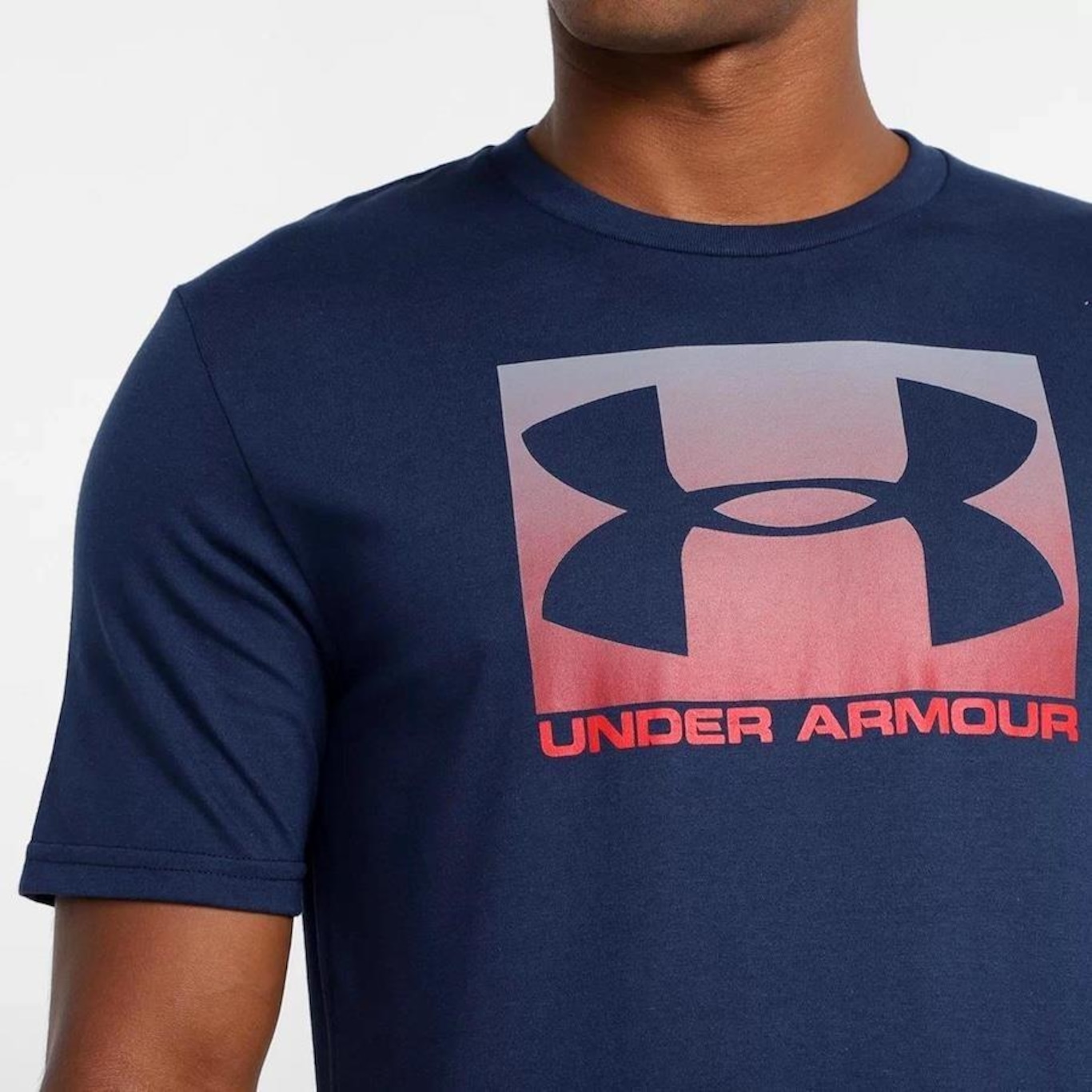 Camiseta Under Armour Boxed Sportstyle - Masculina - Foto 4