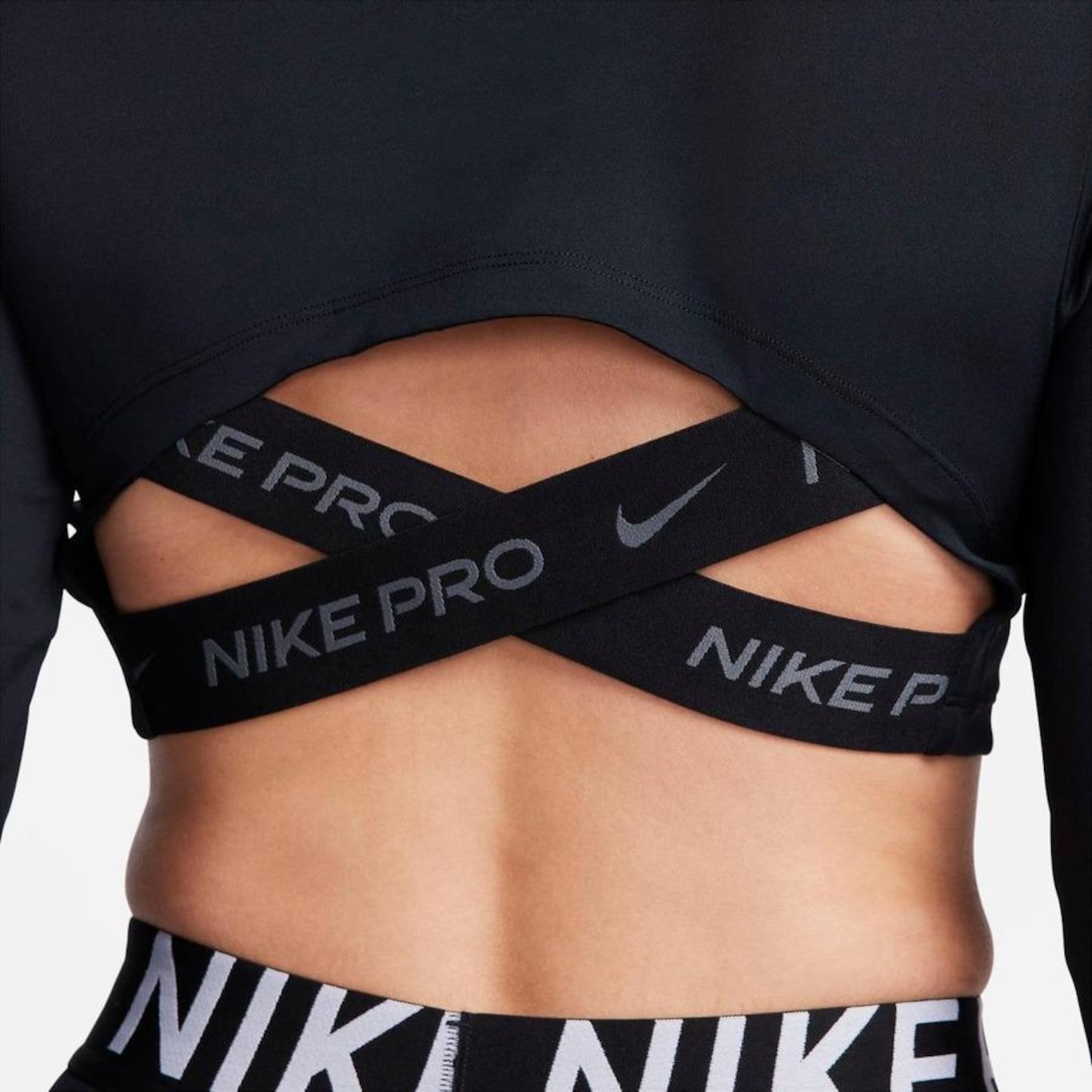 Camiseta Nike Pro - Feminina - Foto 4