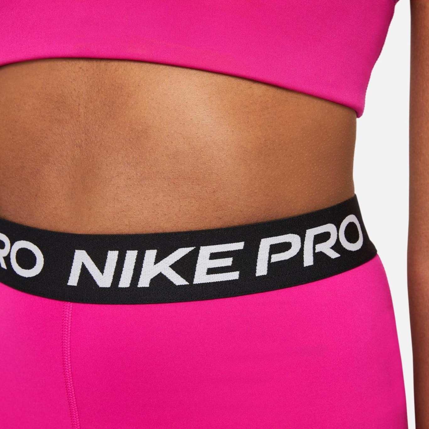 Short Nike Pro 5 Feminino - Preto+Branco