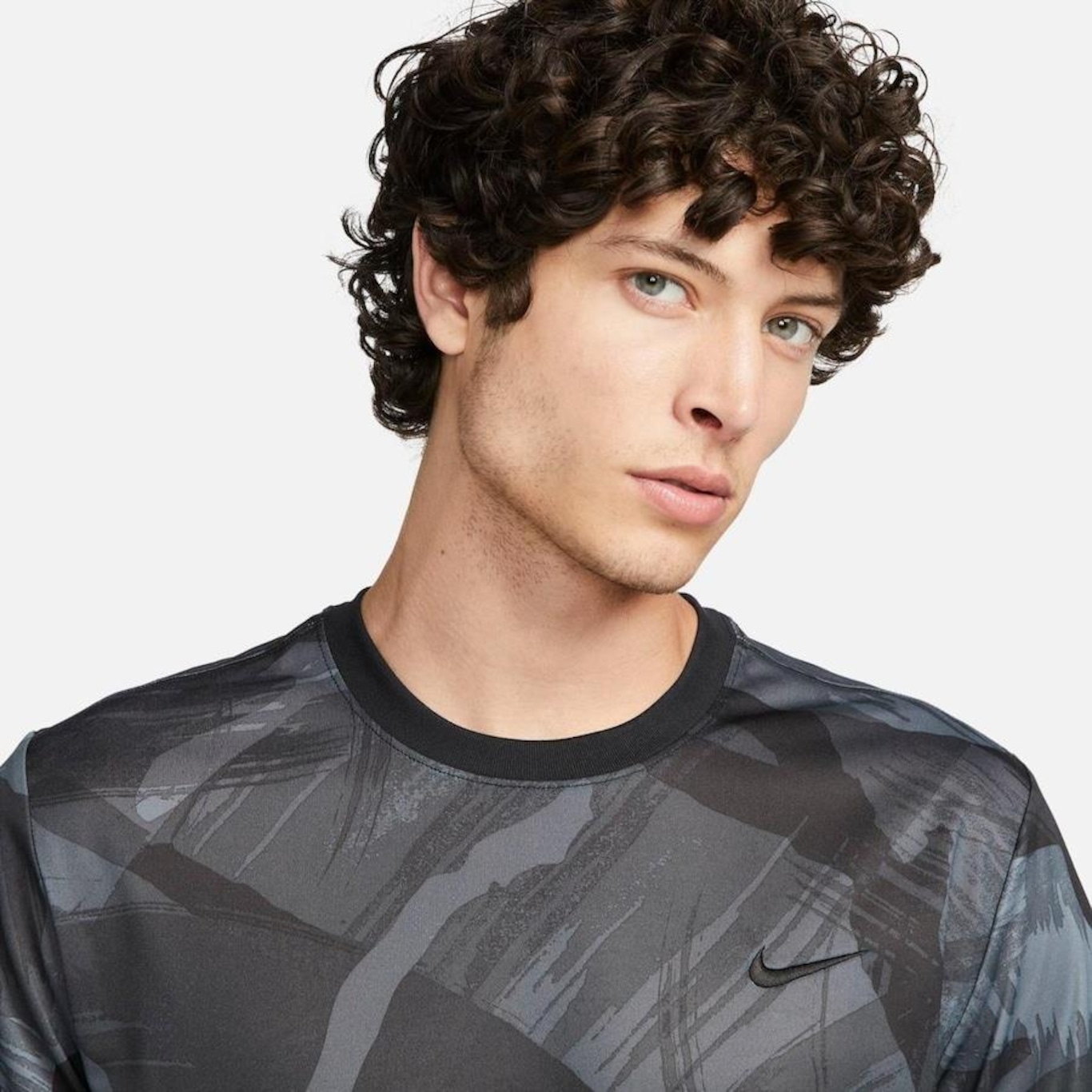 Nike men's dry legend cheap camo swoosh graphic tee