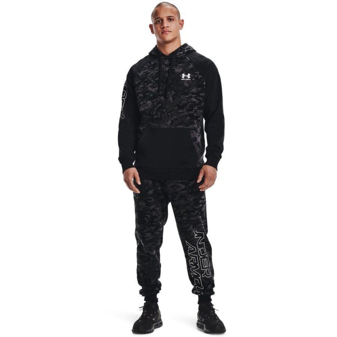 Blusão de Moletom com Capuz Under Armour Rival Fleece Camo Script ...