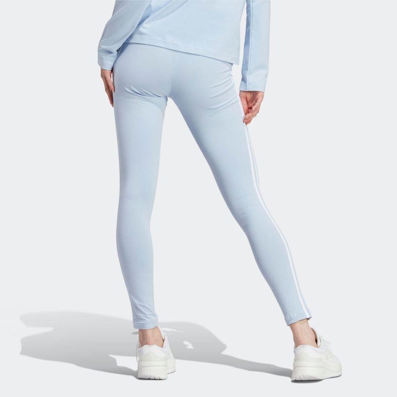 Calça Legging adidas Essentials 3-Stripes - Feminina - Foto 4