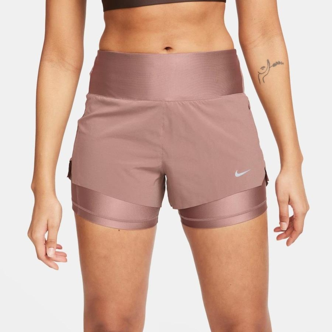 Shorts Nike Dri-Fit Swift - Feminino - Foto 1