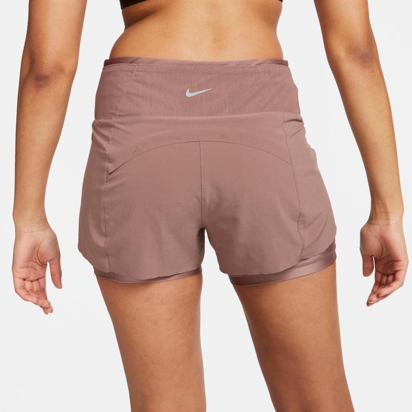 Shorts Nike Dri-Fit Swift - Feminino - Foto 2