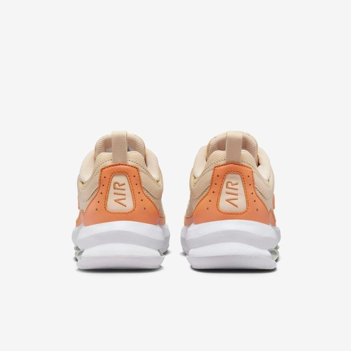 Tênis Nike Sportswear Air Max AP Feminino - Branco