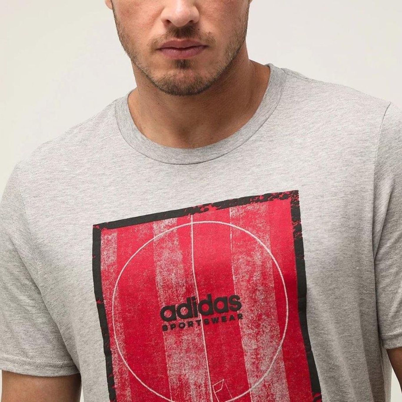 Camiseta adidas Sportswear - Masculina - Foto 3