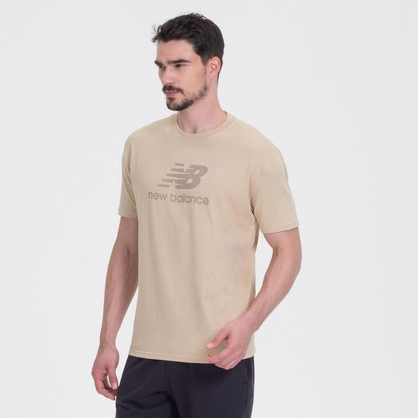 Camiseta New Balance Essentials Basic - Masculina - Foto 2