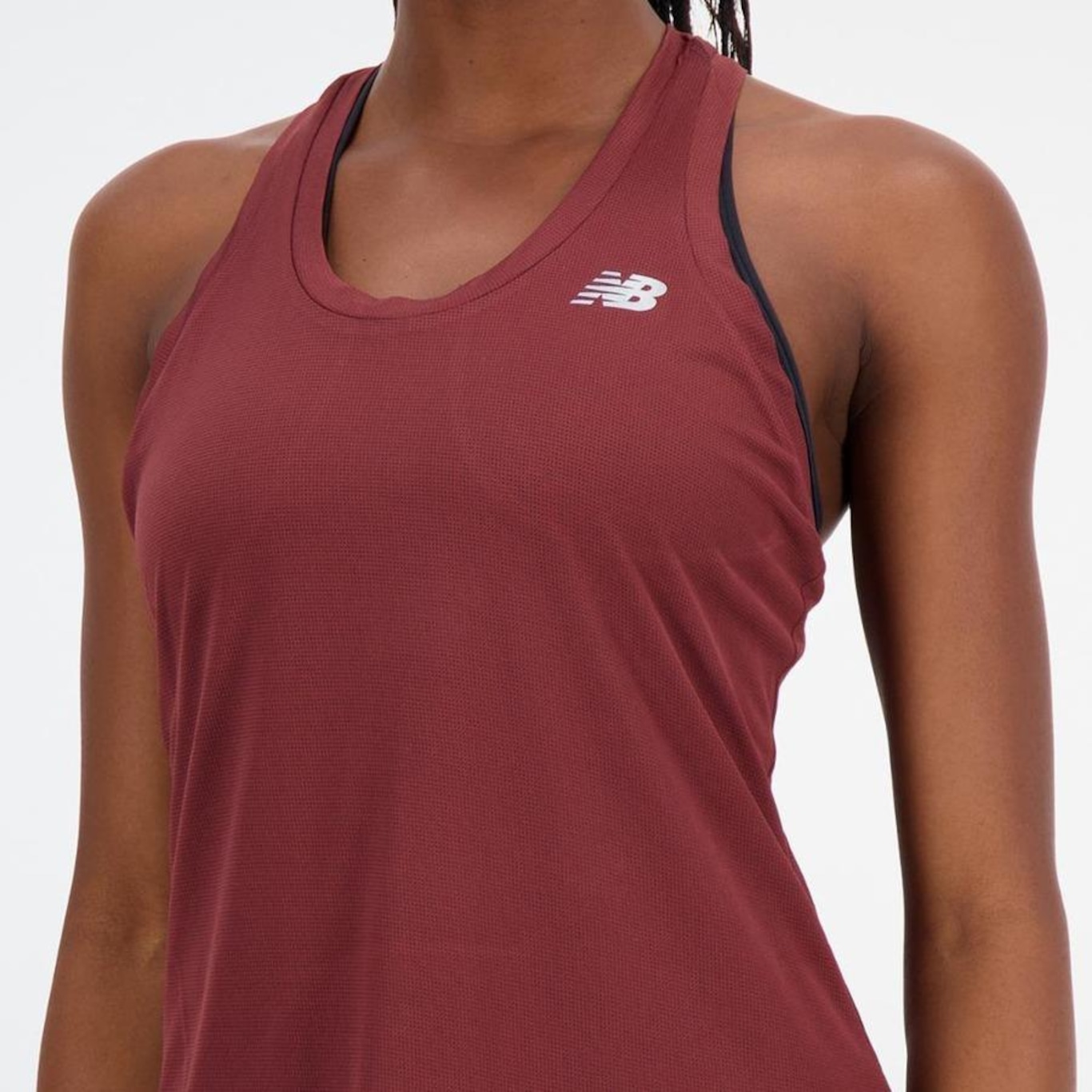 Camiseta Regata New Balance Accelerate - Feminina - Foto 4