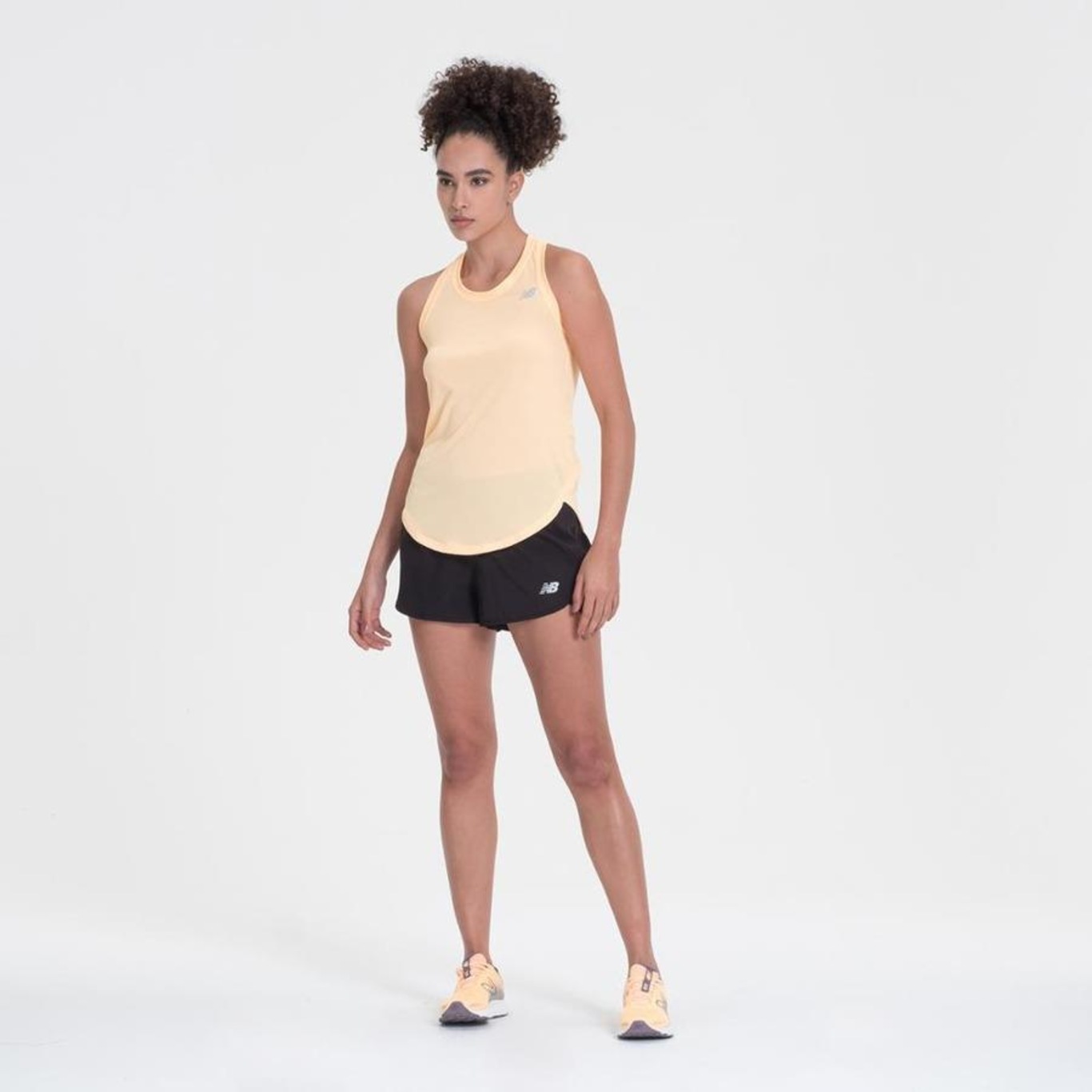 Camiseta Regata New Balance Accelerate - Feminina - Foto 3