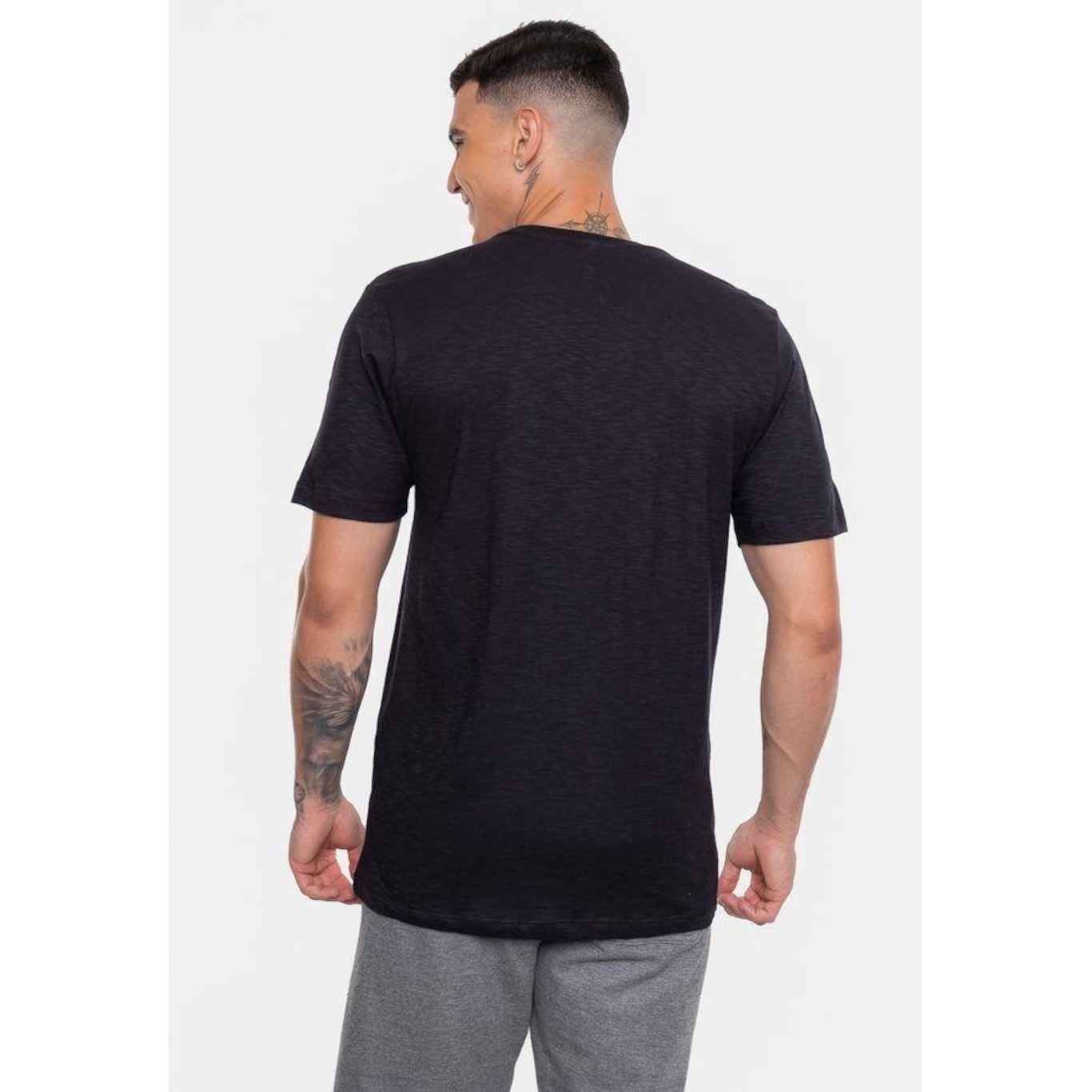 Camiseta Hd Essence - Masculina - Foto 2