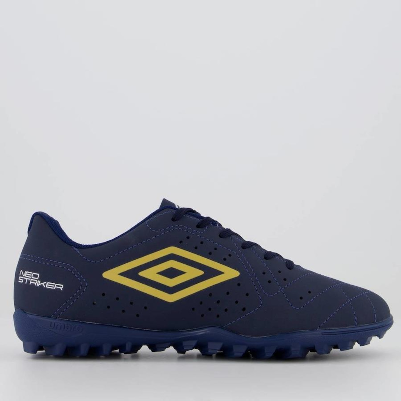 Chuteira Society Umbro Neo Striker - Adulto - Foto 1