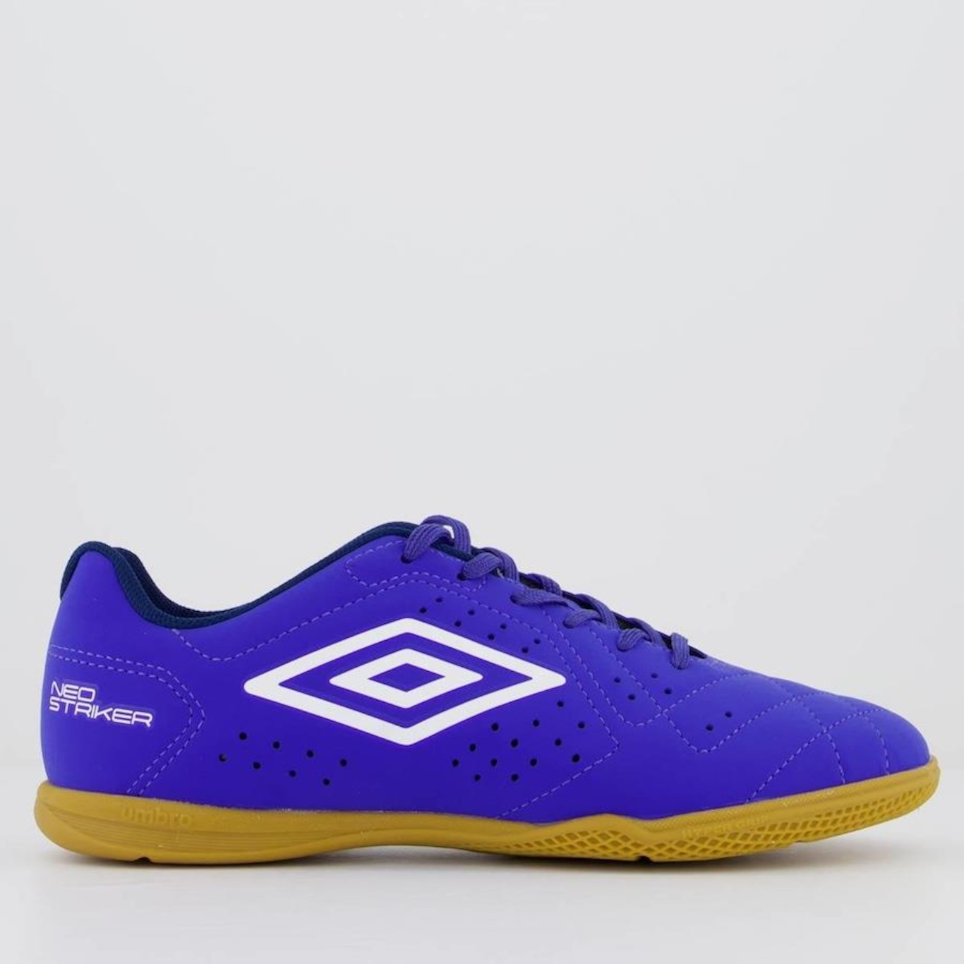 Chuteira Futsal Umbro Neo Striker - Adulto - Foto 1