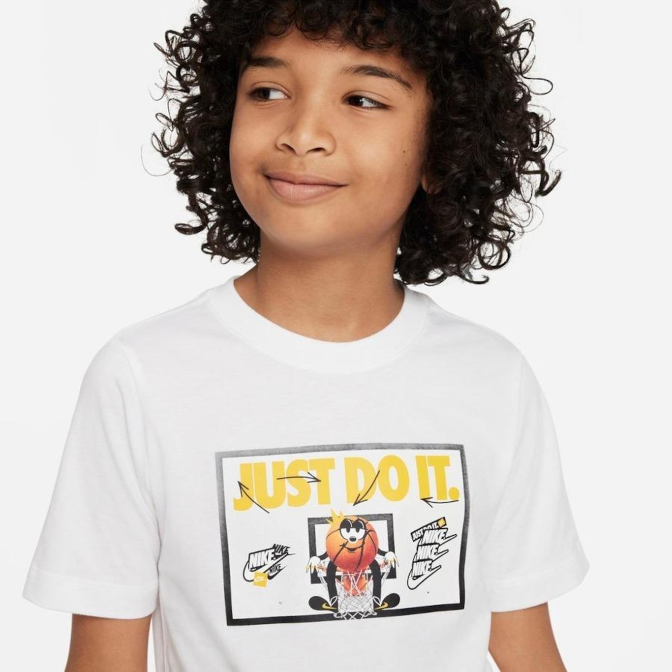 Camiseta Nike Sportswear - Infantil - Foto 3