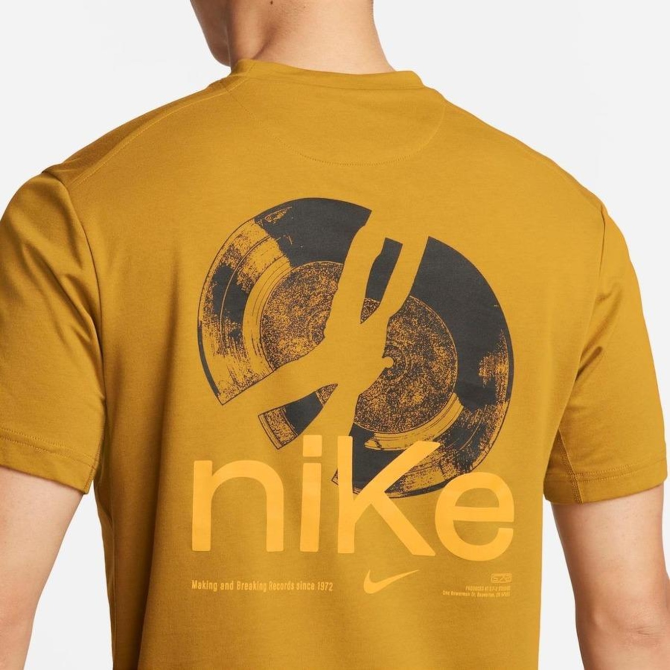 Camiseta Nike Dri-Fit Studio ''72 Primary - Masculina - Foto 4