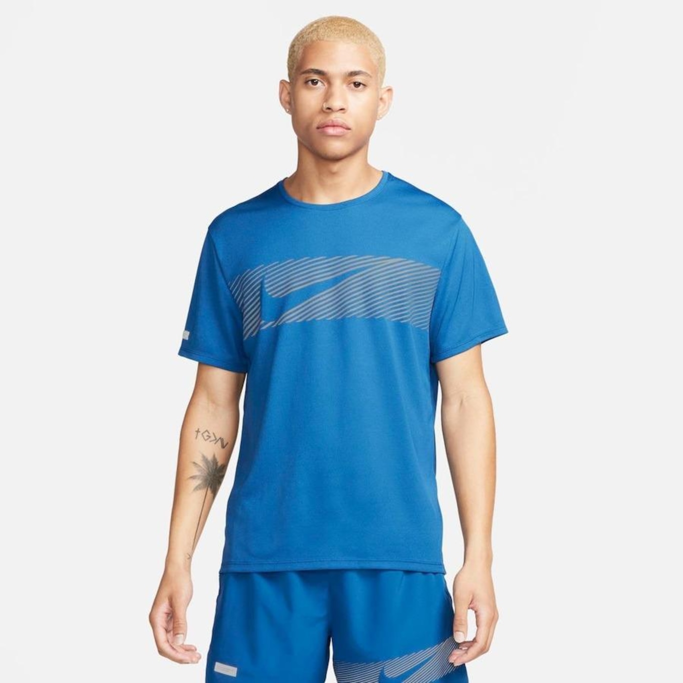 Camiseta Nike Flash Miler - Masculina - Foto 1