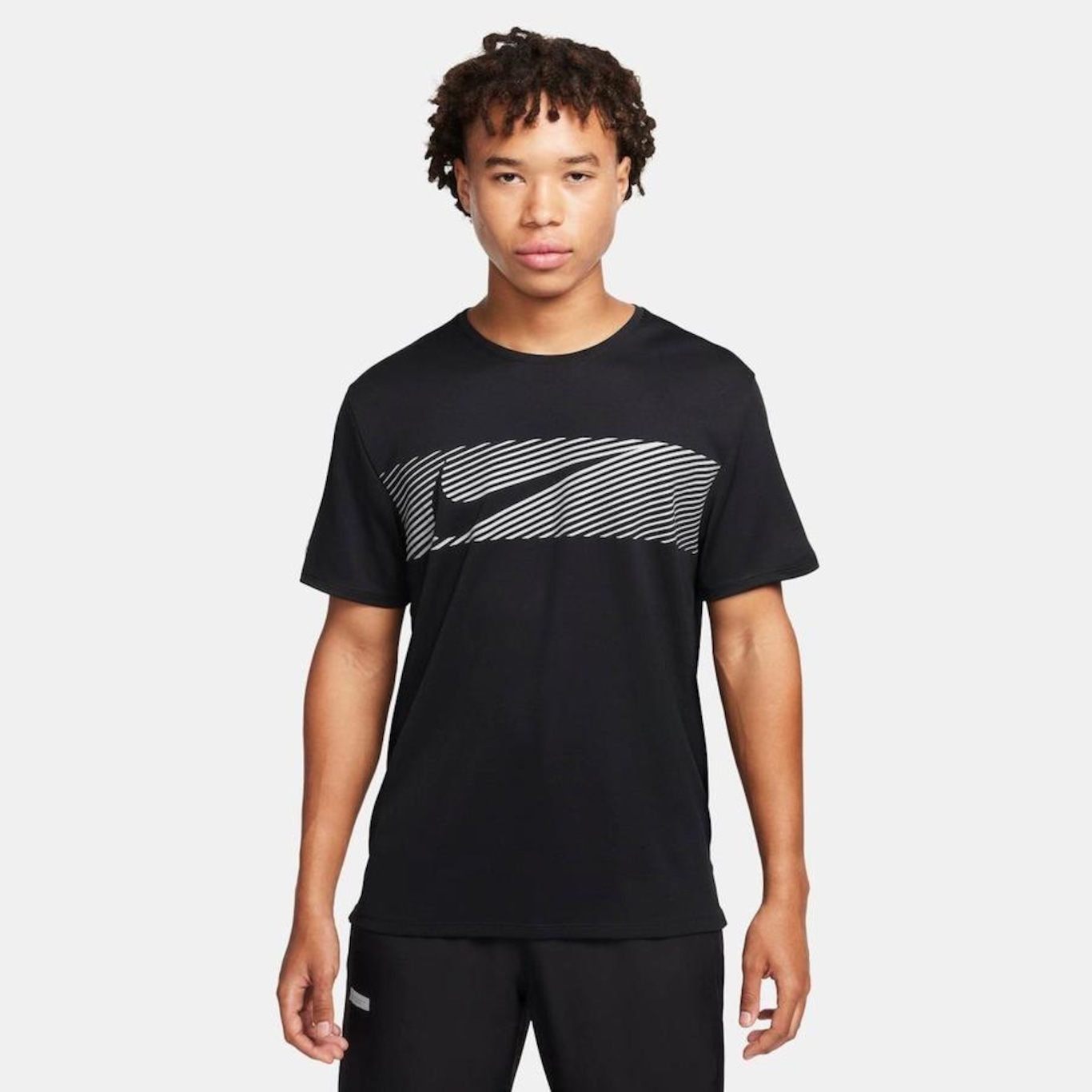 Camiseta Nike Flash Miler - Masculina - Foto 1