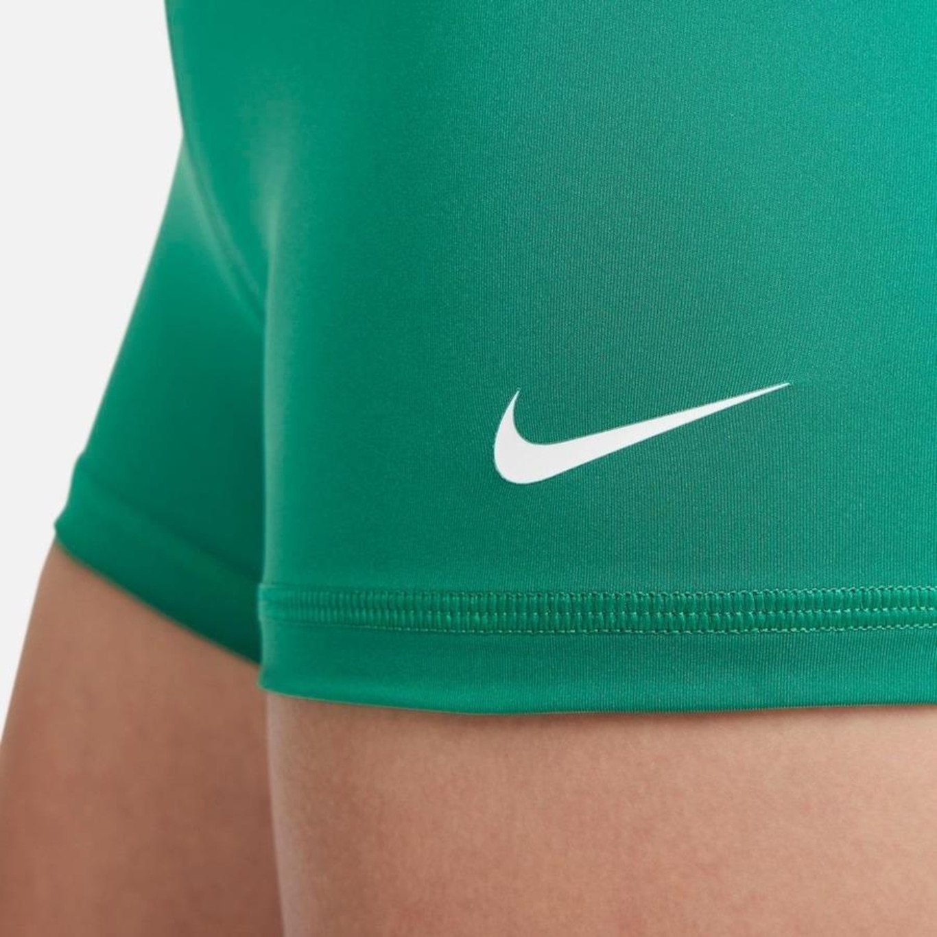 Short Nike Pro - Feminino - Foto 4