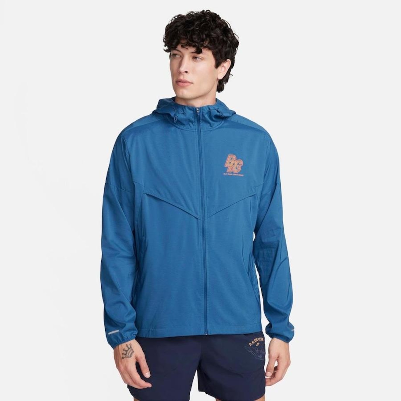 Jaqueta com Capuz Nike Run Energy Windrunner - Masculina - Foto 1