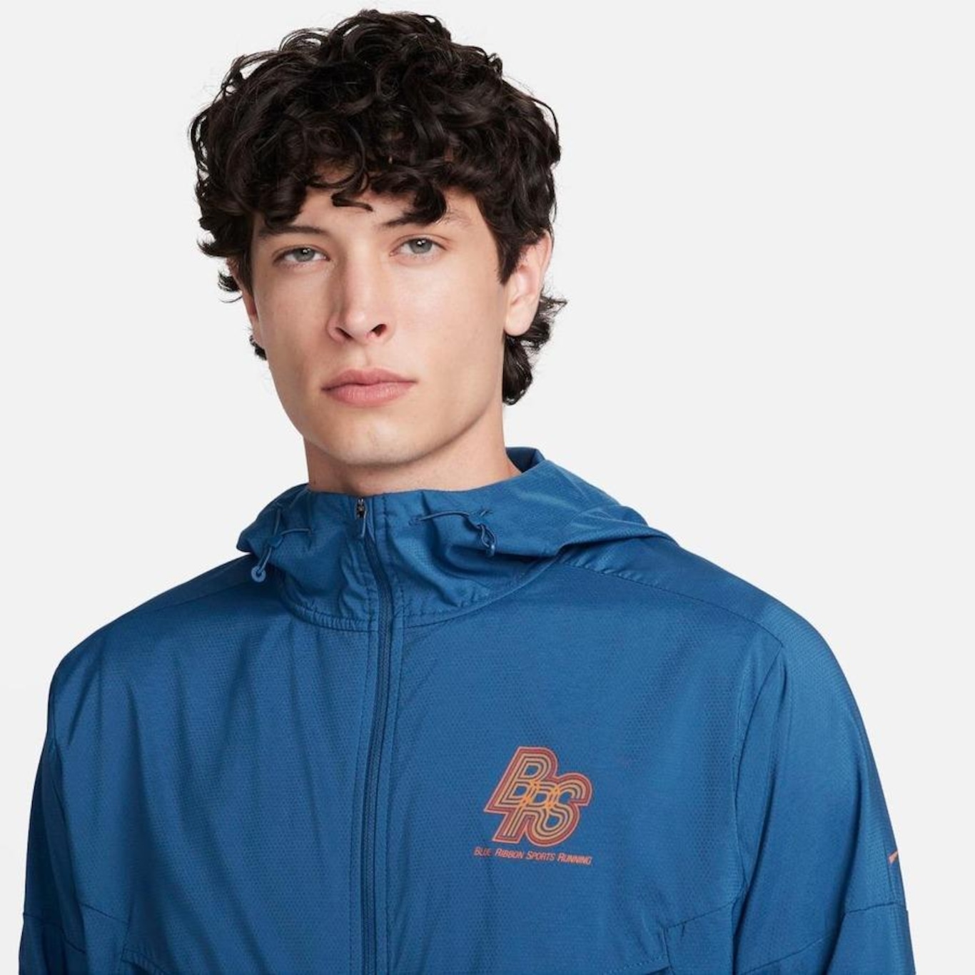 Jaqueta com Capuz Nike Run Energy Windrunner - Masculina - Foto 3