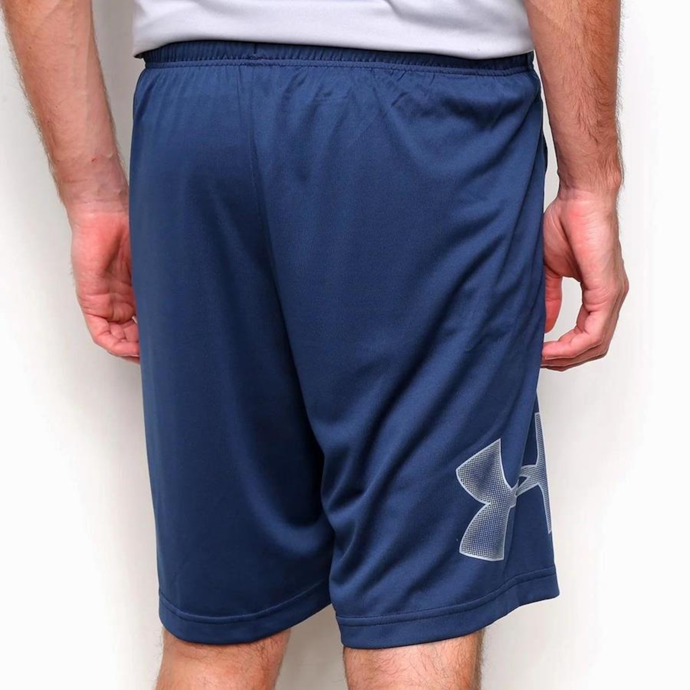 Short Under Armour Tech Graphic Masculino - Marinho E Cinza - Foto 2