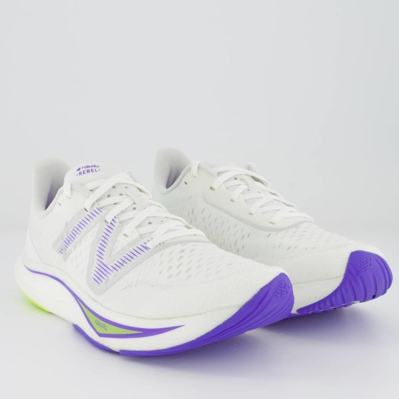 Tênis New Balance Fuelcell Rebel V3 - Feminino - Foto 2