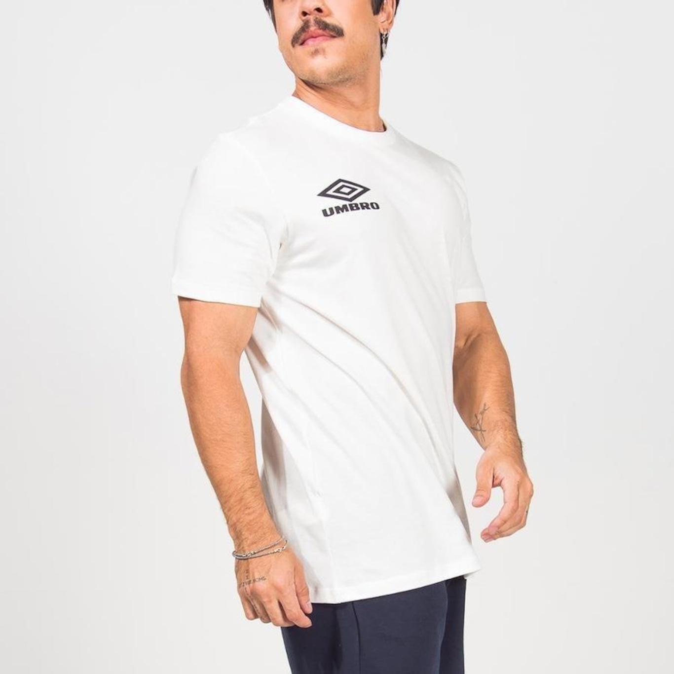 Camiseta Umbro Diamond Duo - Masculina - Foto 3