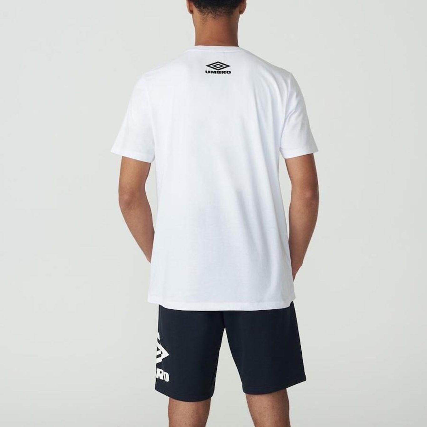 Camiseta Umbro Football Evolution - Masculina - Foto 1