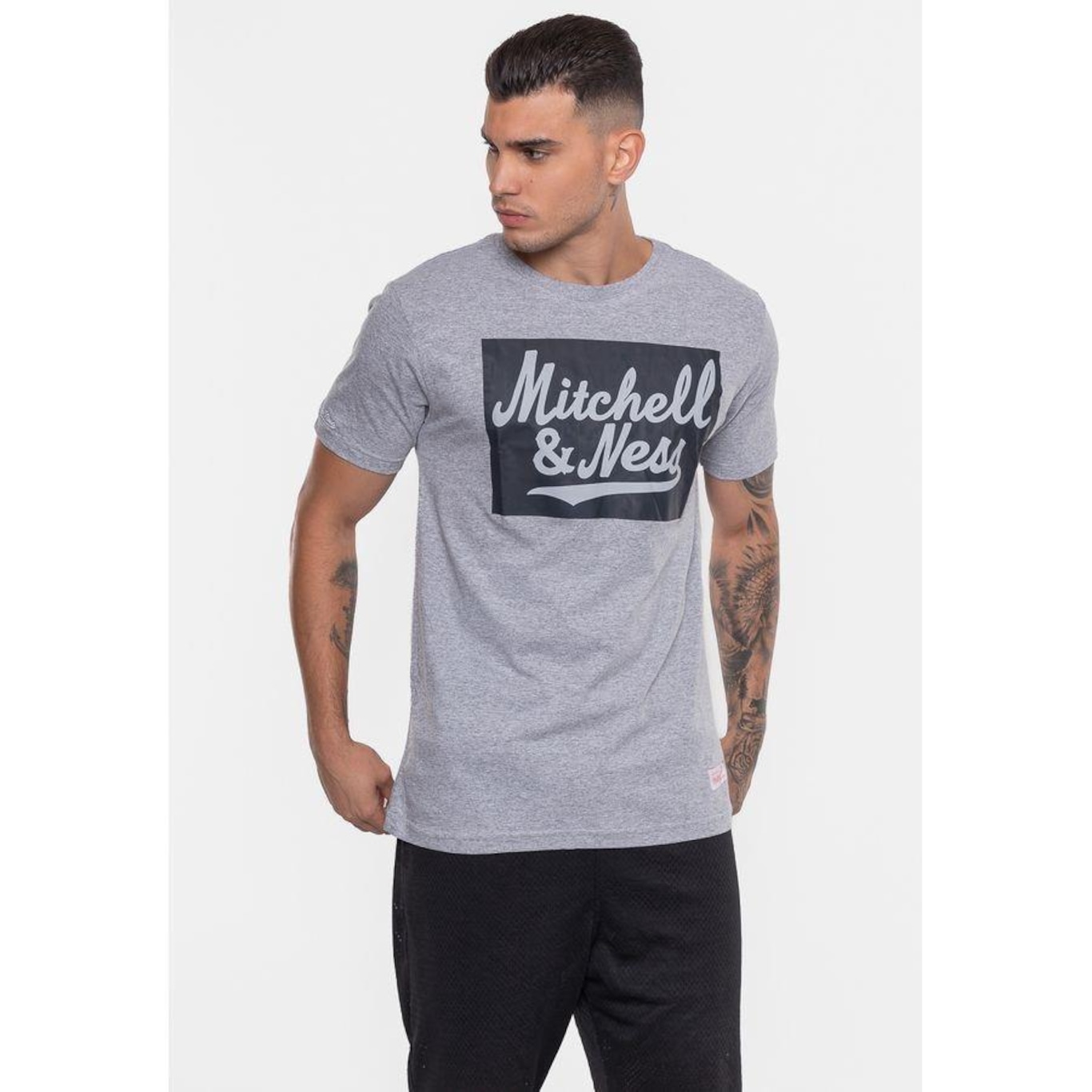 Camiseta Mitchell & Ness Estampada - Masculina - Foto 4