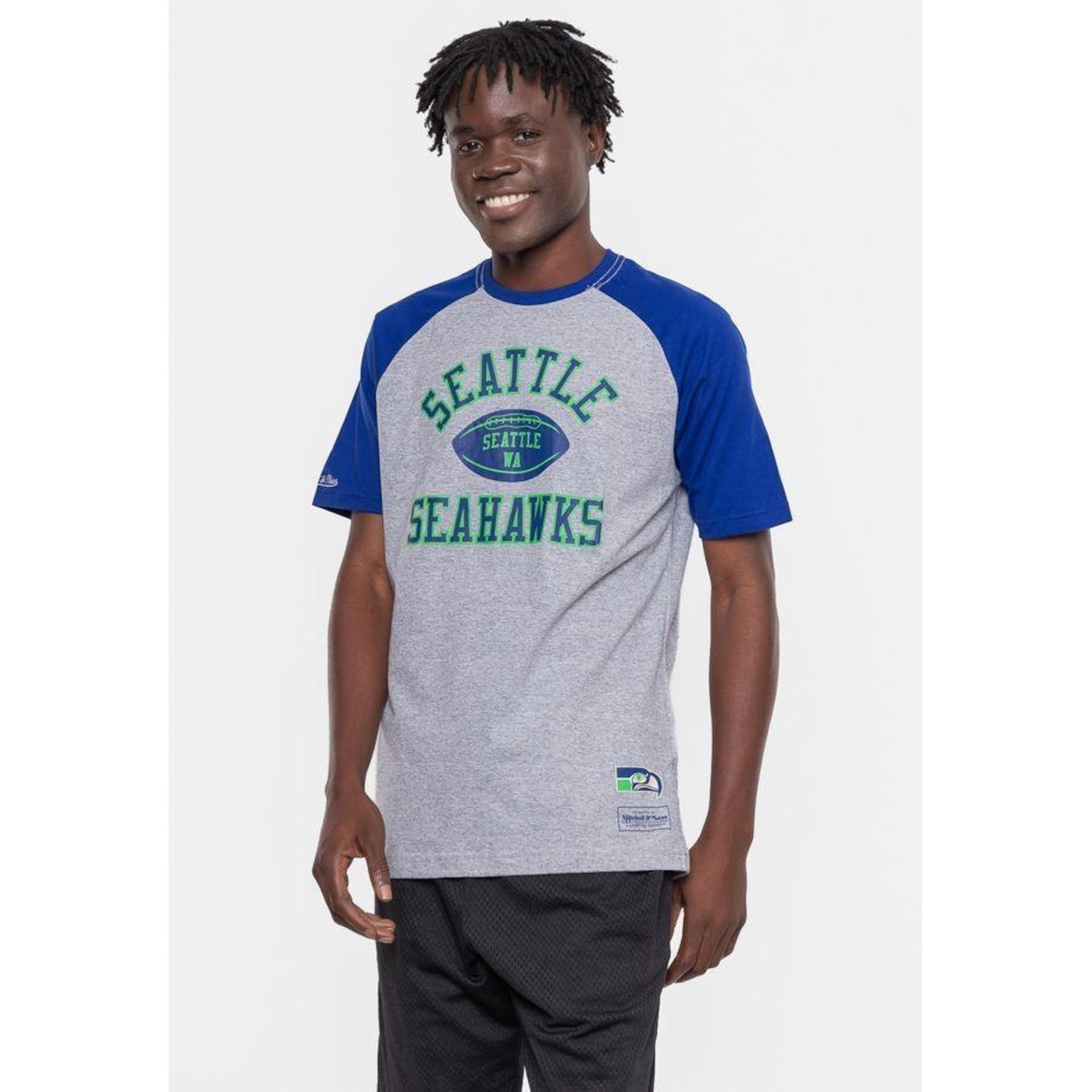 Camiseta Mitchell & Ness Nfl Especial Raglan Seattle Seahawks - Masculina - Foto 2