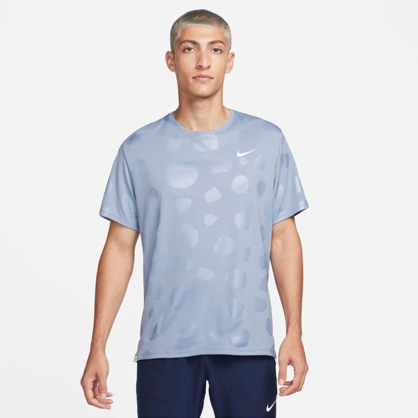 Camiseta Nike Miler - Masculina - Foto 1