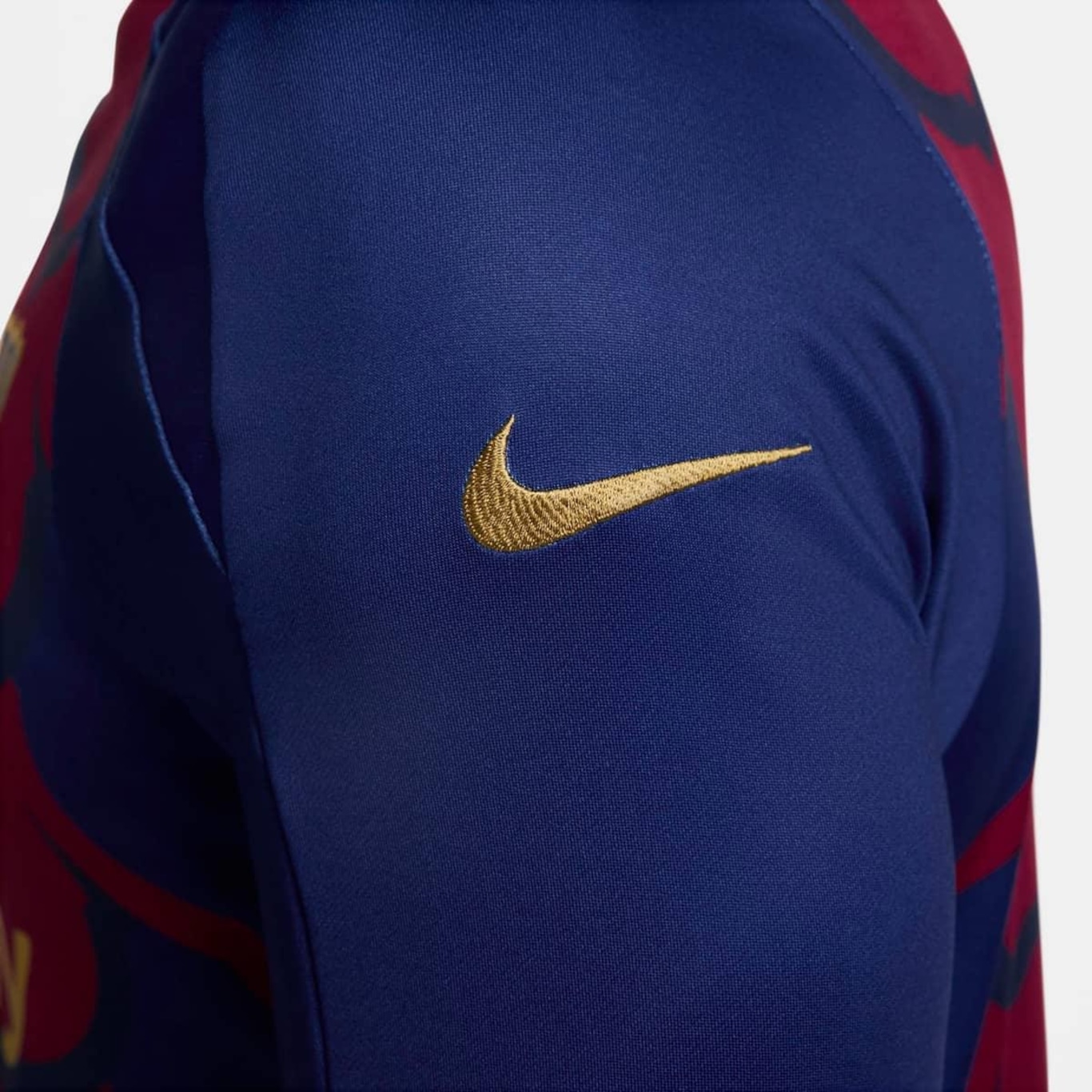 Camiseta Nike Barcelona Strike - Masculina - Foto 5