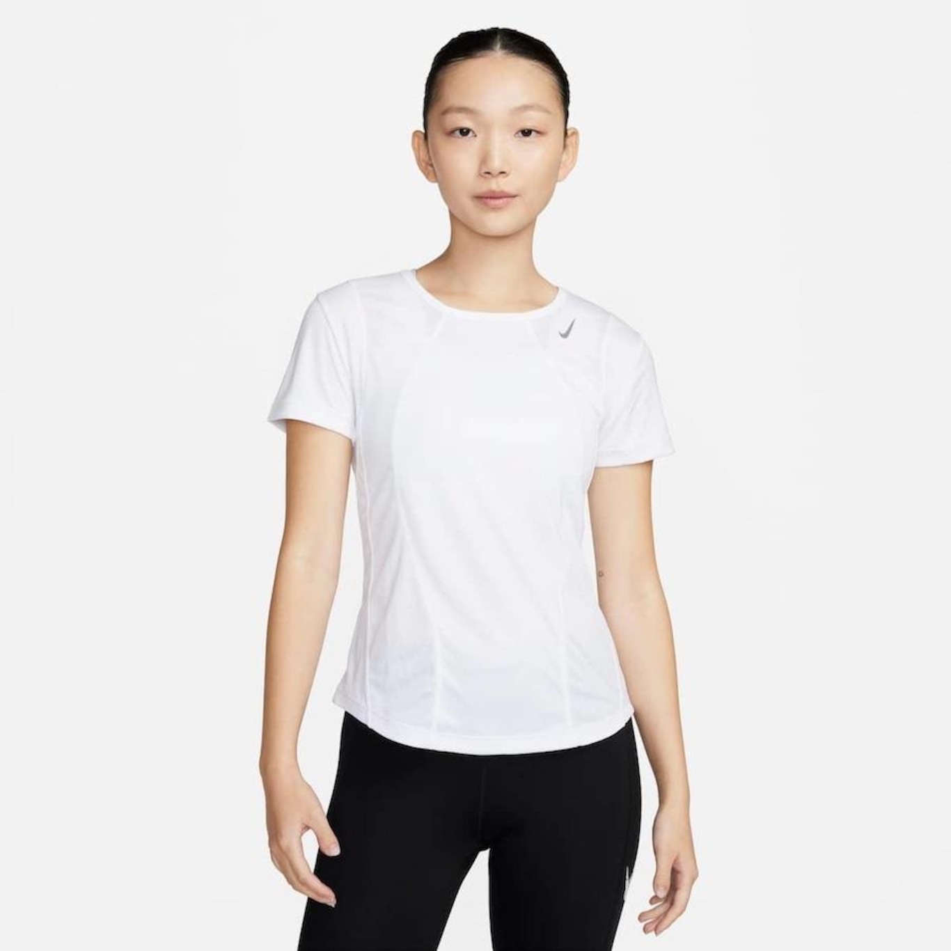 Camiseta Nike Dri-Fit Fast - Feminina - Foto 1