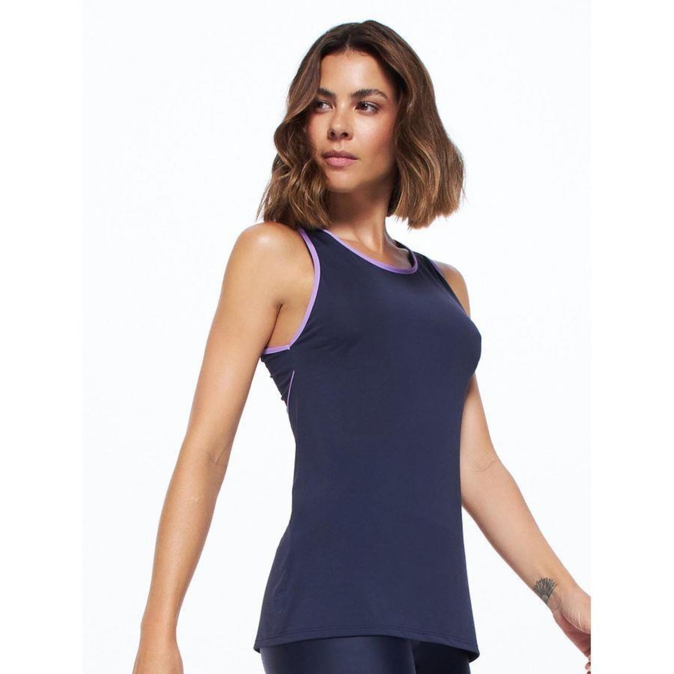 Camiseta Regata Bodyforsure com Recortes Move - Feminina - Foto 4