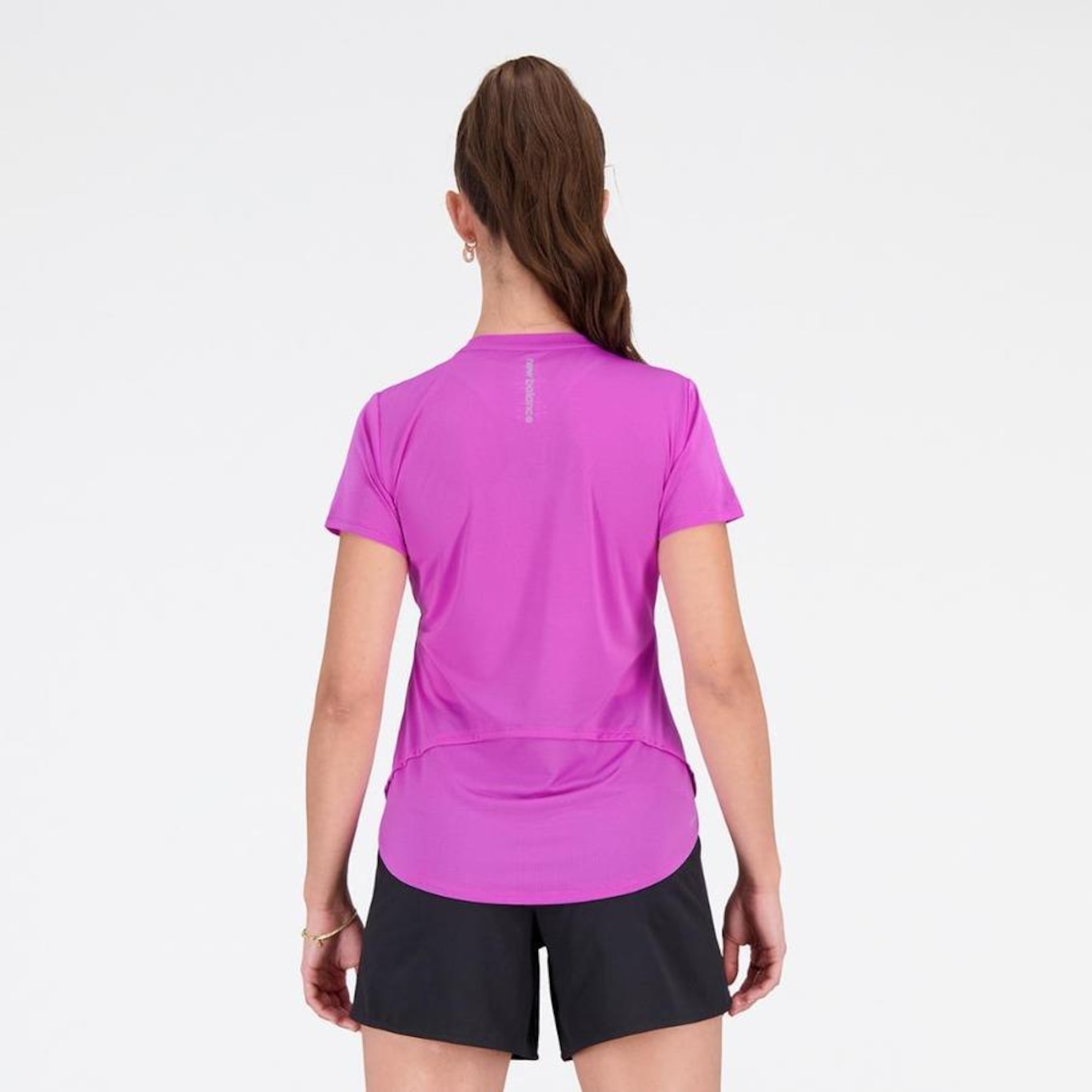 Camiseta New Balance Accelerate Print - Feminina - Foto 4