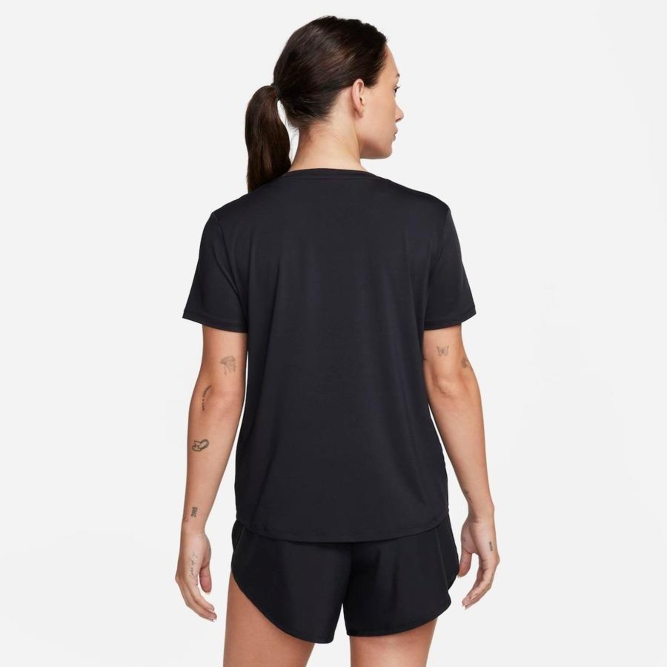 Camiseta Nike Dri-Fit One - Feminina - Foto 2