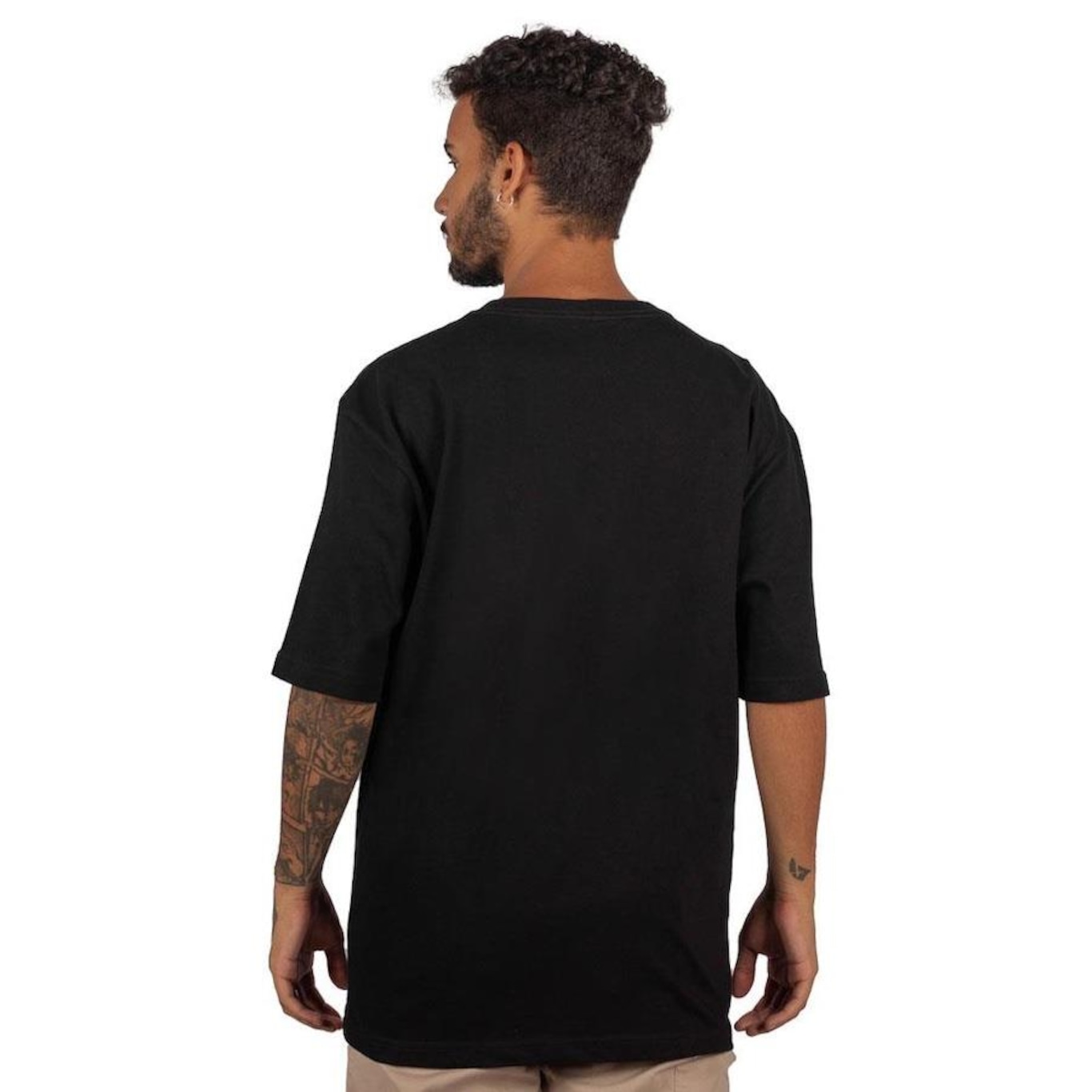 Camiseta Wats Oversized Clean Preta - Masculina - Foto 3