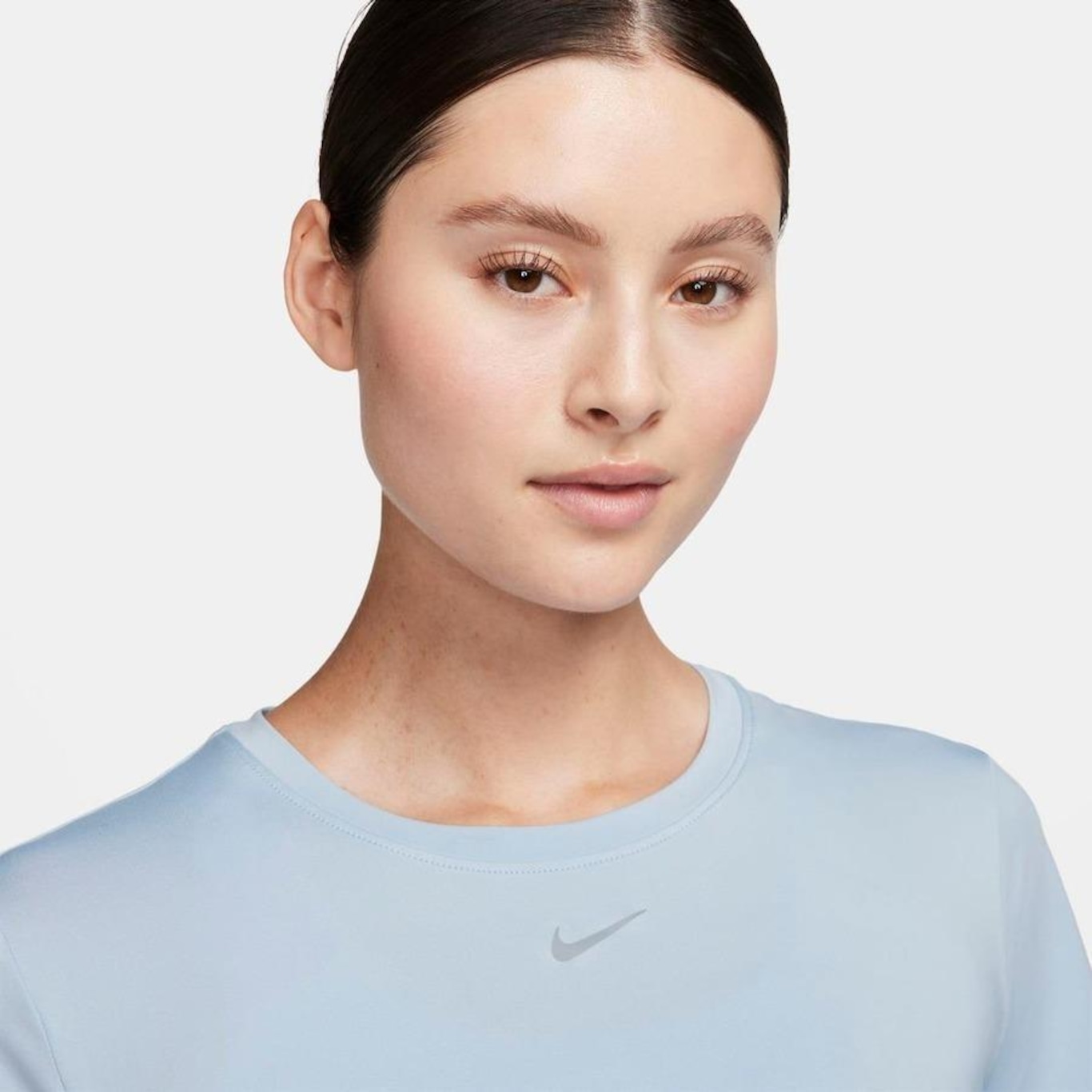 Camiseta Feminina Nike Manga Curta Dri-fit One Classic - Foto 3