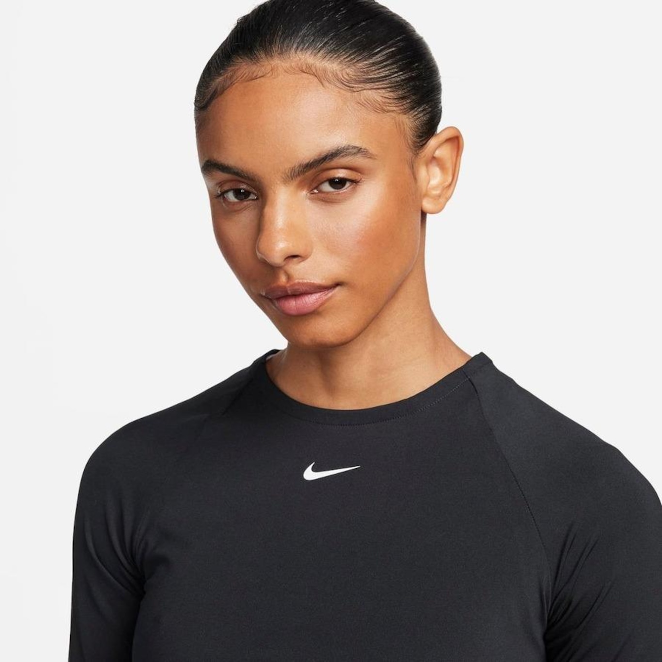 Camiseta Nike Pro 365 Cropped - Feminina - Foto 3