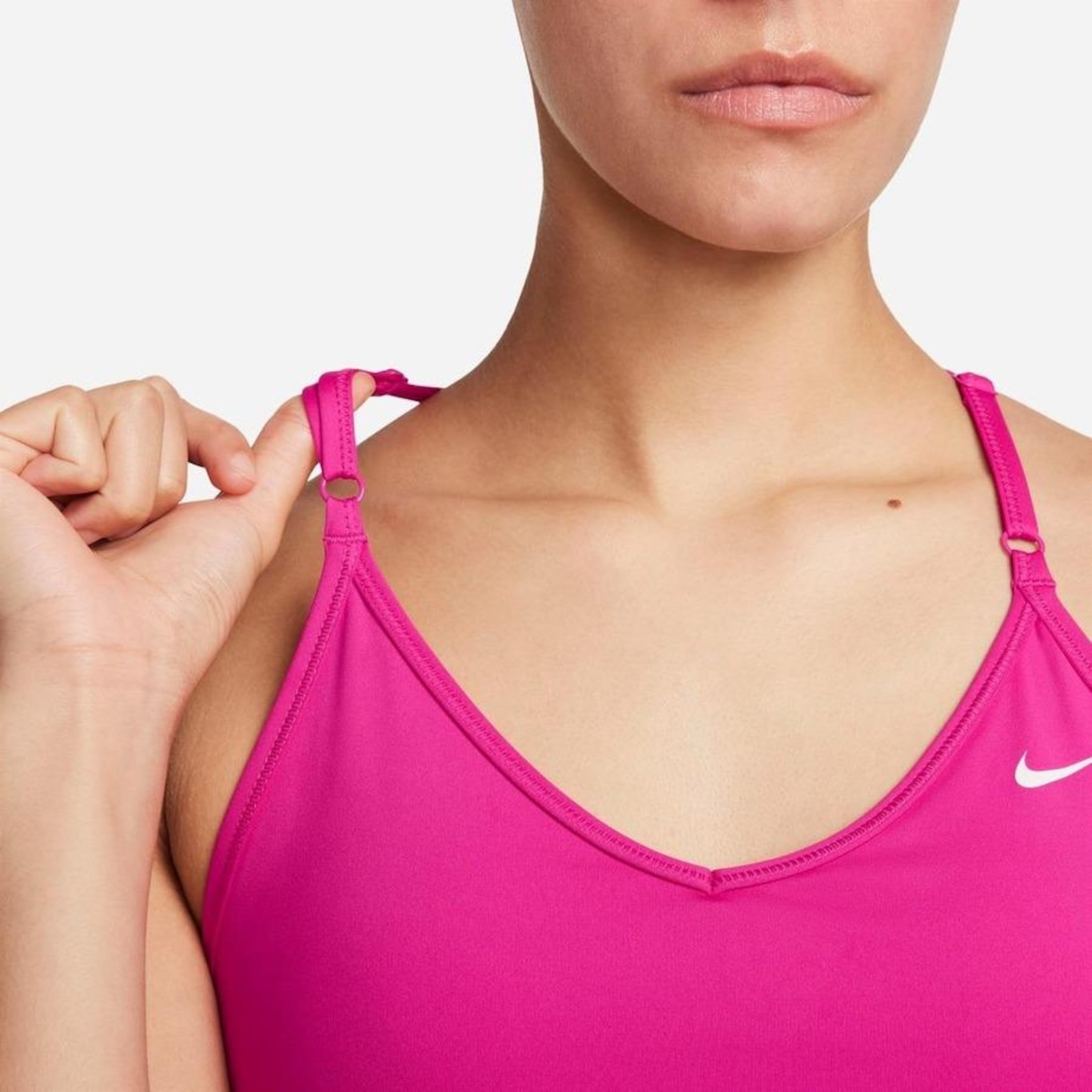 Camiseta Regata Nike Indy - Feminina - Foto 6