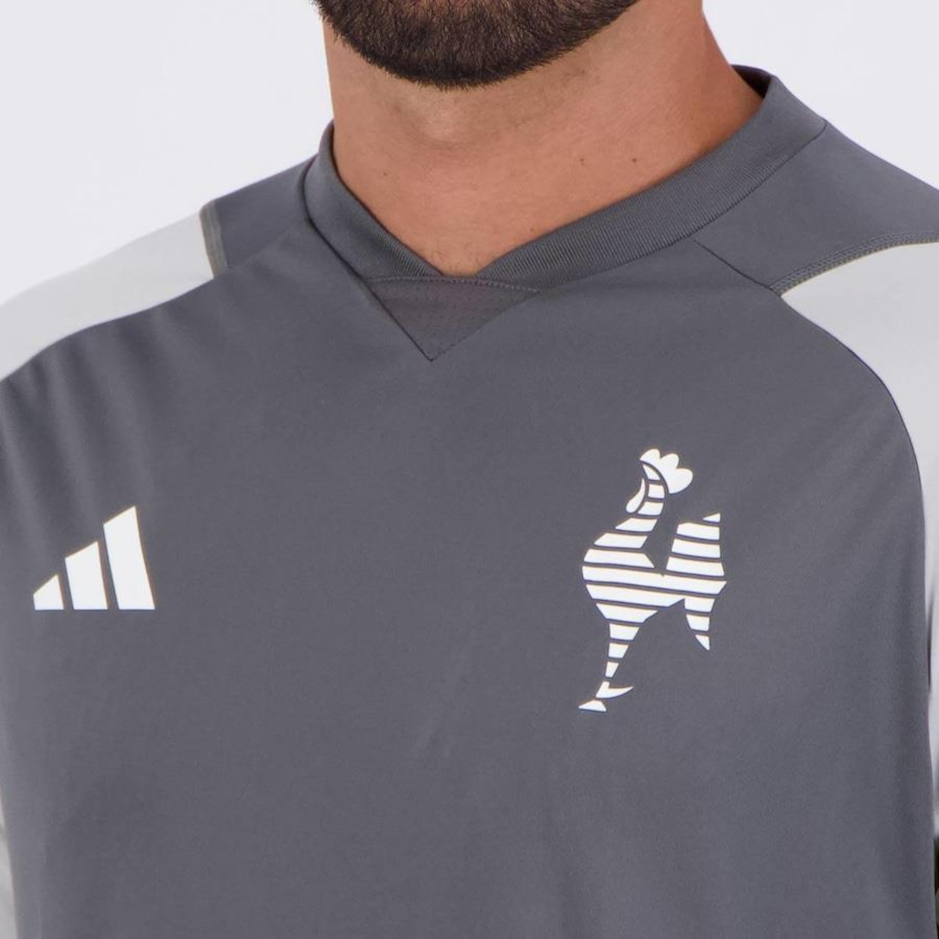 Camisa do Atlético Mineiro Comissão 2024 adidas - Masculina - Foto 5