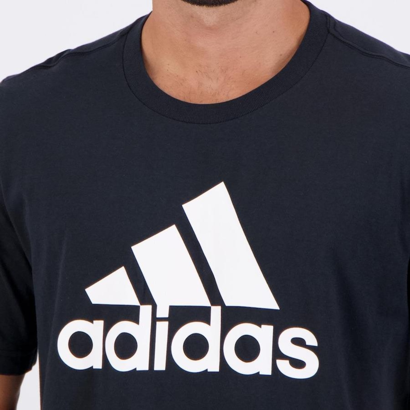 Camiseta adidas Big Logo - Masculina - Foto 5