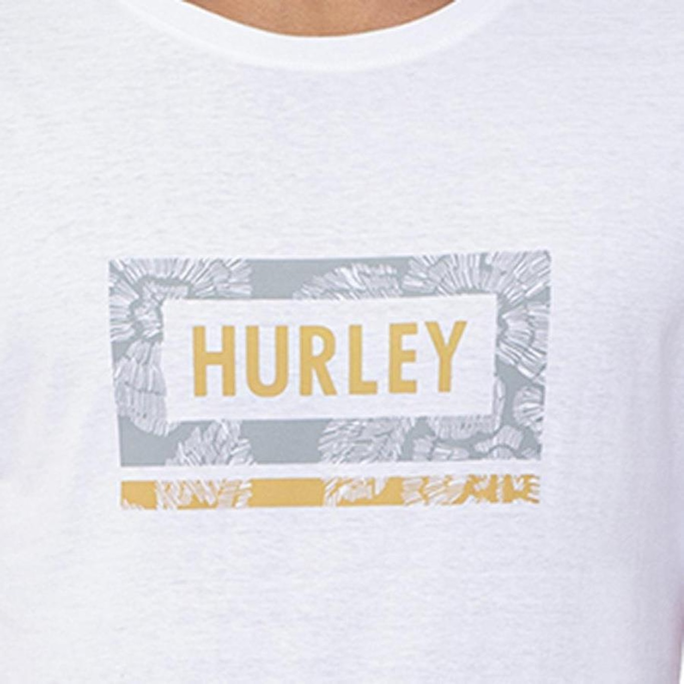 Camiseta Hurley Trace Box - Masculina - Foto 2