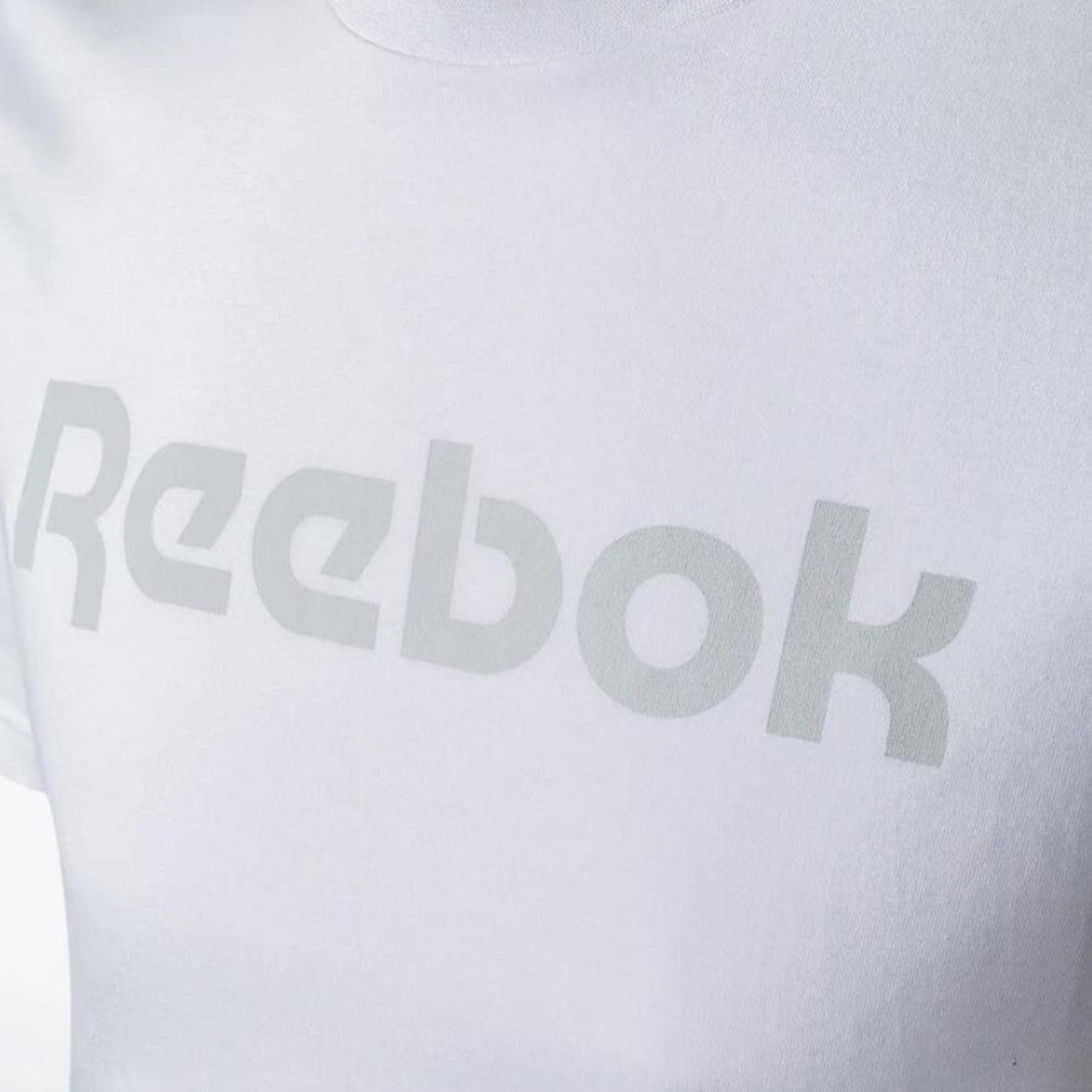 Camiseta Reebok Big Logo Linear - Masculina - Foto 2