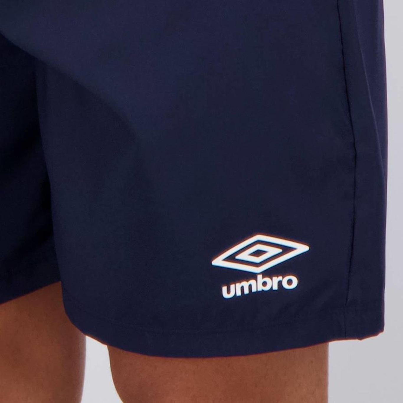 Bermuda Umbro Flex Essential - Masculina - Foto 5