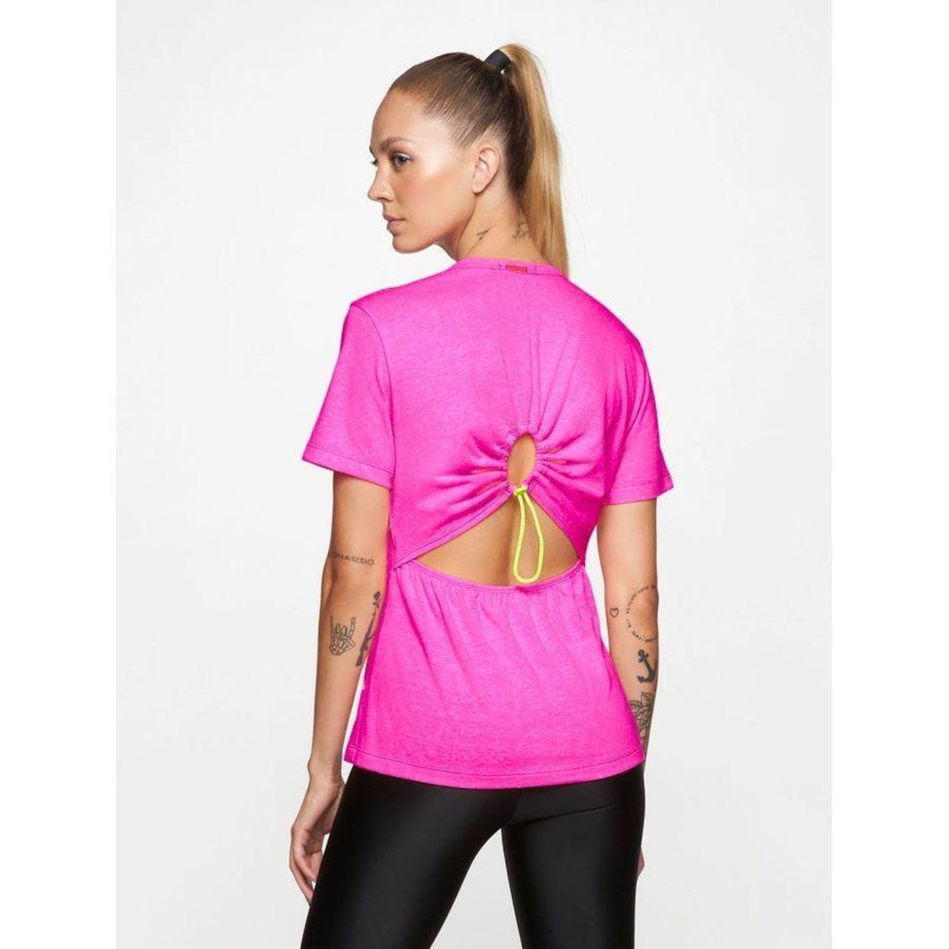 Camiseta Bodyforsure Lisa Lifestyle - Feminina - Foto 2