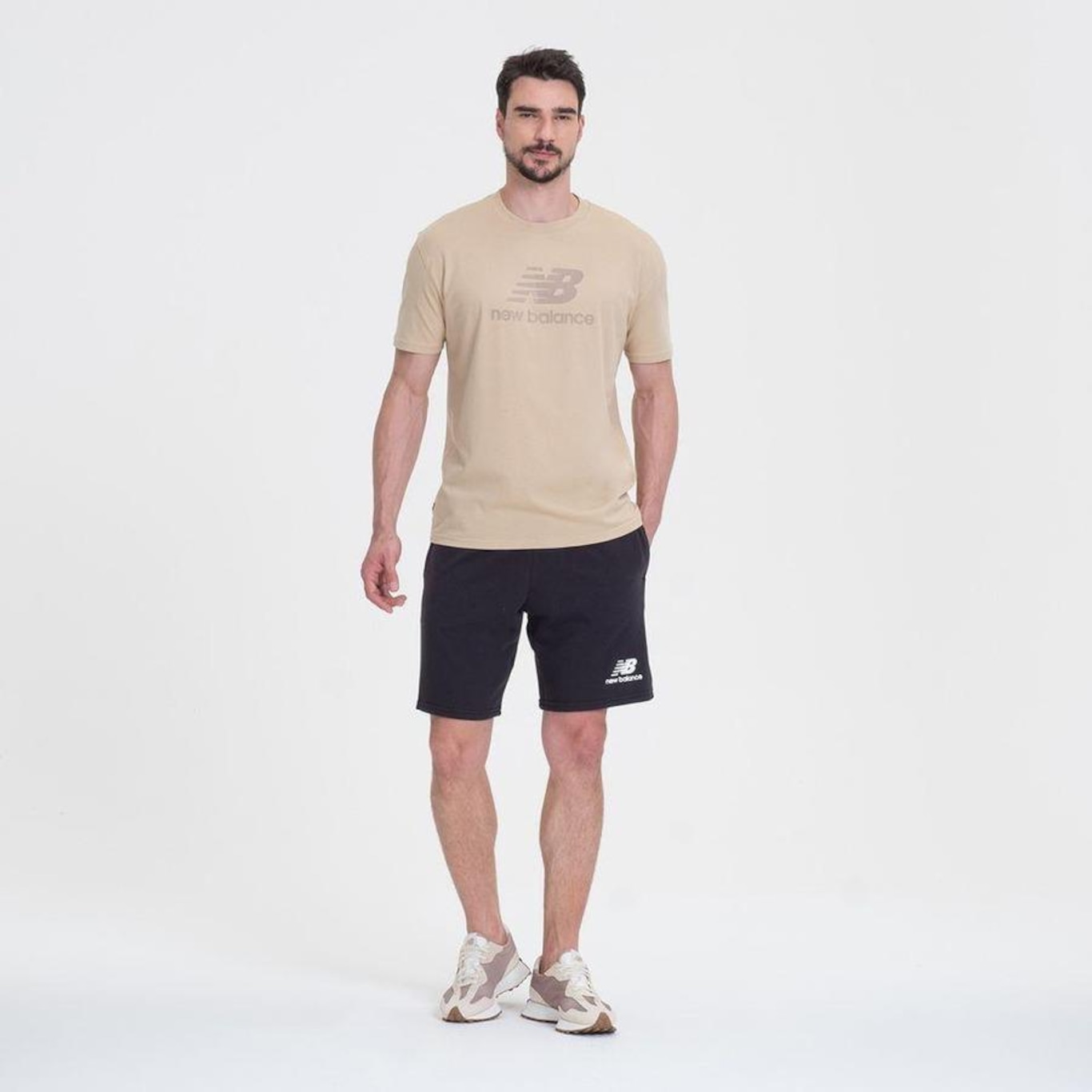 Camiseta New Balance Essentials Basic - Masculina - Foto 4