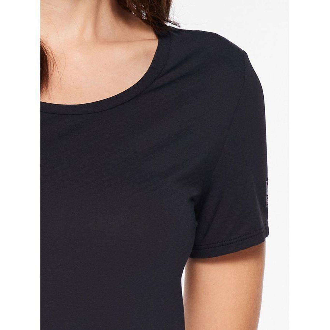 Camiseta Bodyforsure Lisa Essentials - Feminina - Foto 4